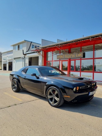 Dodge Challenger SRT пакет