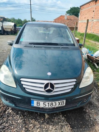 Mercedes-Benz B