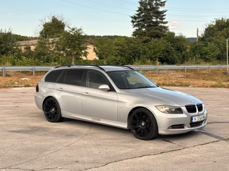 BMW 330