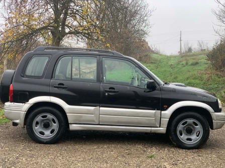 Suzuki Grand