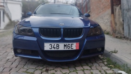 BMW 330