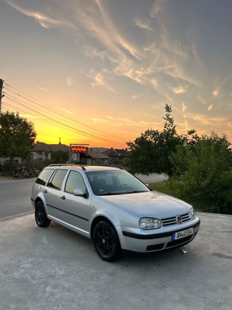 VW Golf