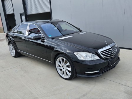 Mercedes-Benz S