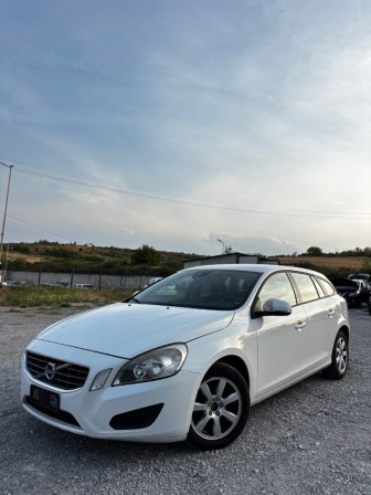 Volvo V60 2.0D 136кс !