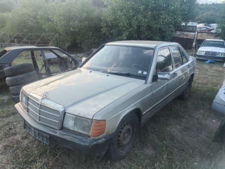 Mercedes-Benz 190