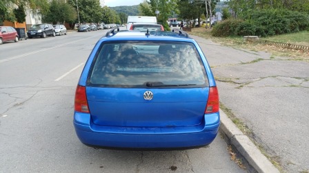 VW Golf