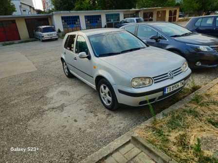 VW Golf