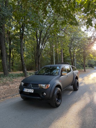 Mitsubishi L200