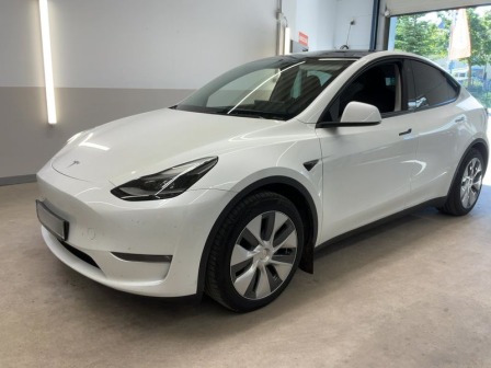 Tesla Model Y Max Range Dual AWD