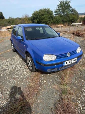 VW Golf 1.6 i
