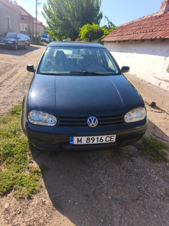 VW Golf