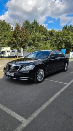 Mercedes-Benz S