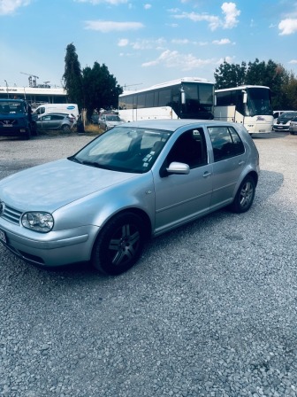 VW Golf