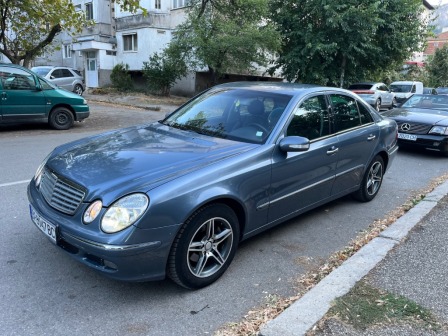 Mercedes-Benz E 270