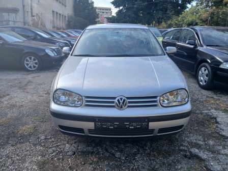 VW Golf