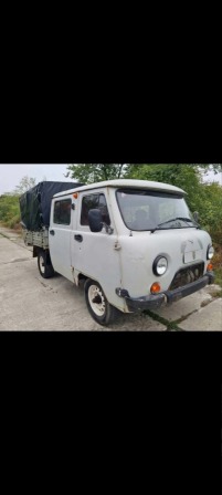 UAZ 452