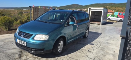 VW Touran 1.6 TSI Автомат