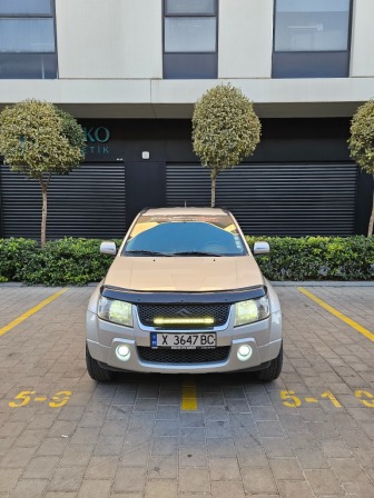 Suzuki Grand