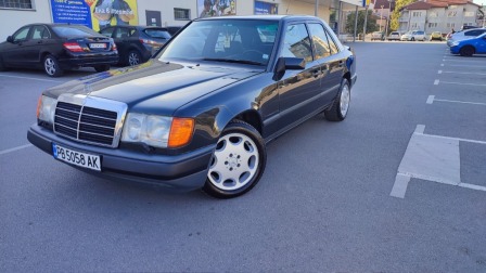 Mercedes-Benz 124