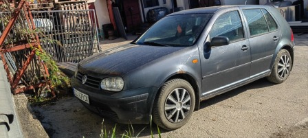 VW Golf