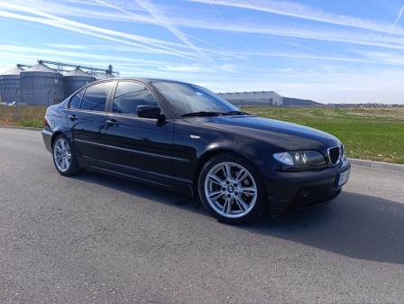 BMW 320