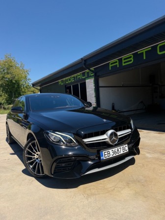 Mercedes-Benz E