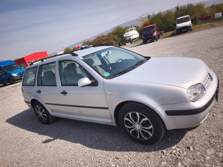 VW Golf