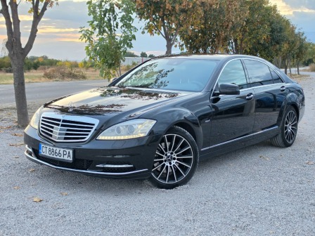 Mercedes-Benz S