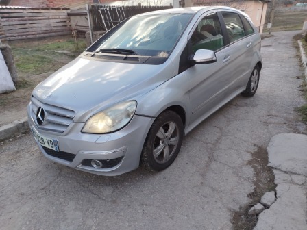 Mercedes-Benz B