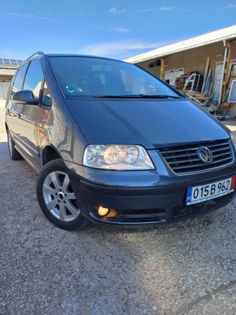 VW Sharan