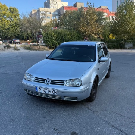 VW Golf