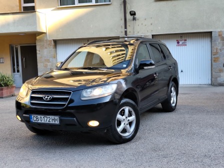 Hyundai Santa