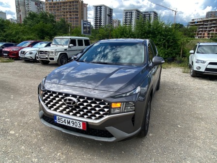 Hyundai Santa