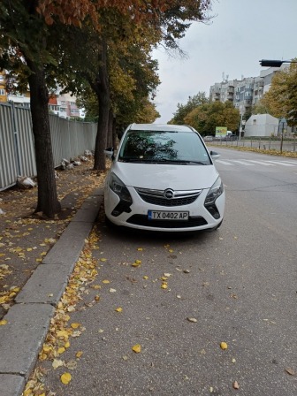 Opel Zafira Tourer 1.4 безин газ