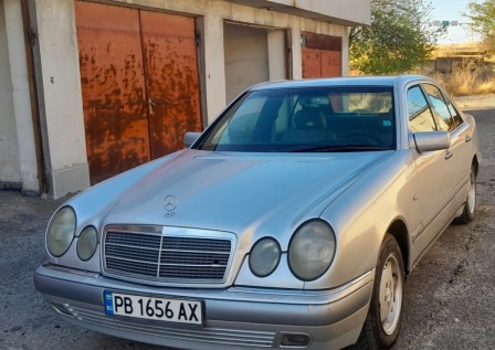 Mercedes-Benz E 230 2.3 Газ