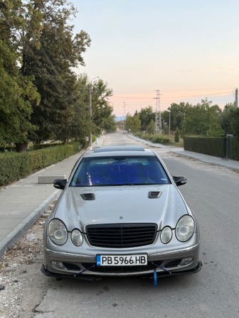 Mercedes-Benz E 270