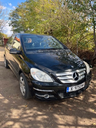 Mercedes-Benz B