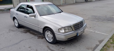 Mercedes-Benz C 180 1.8