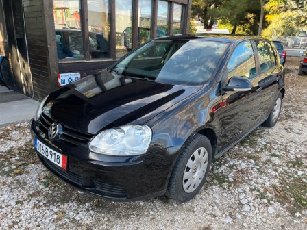 VW Golf 1.6i 102кс