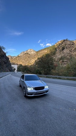 Mercedes-Benz C 220
