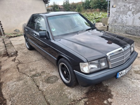 Mercedes-Benz 190 190E