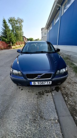 Volvo S60 2,4т