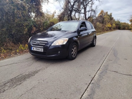 Kia Ceed 1.6д 90к