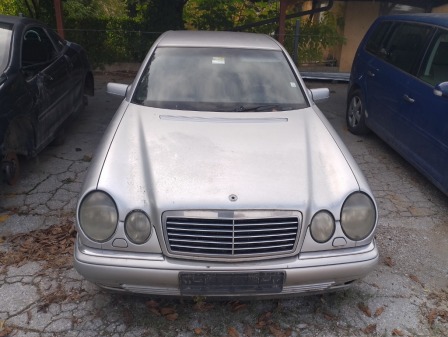 Mercedes-Benz E 290