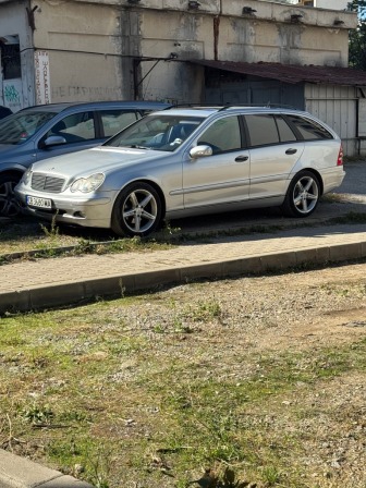 Mercedes-Benz C 220 2.2