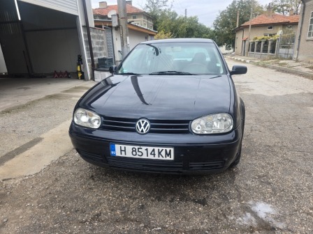 VW Golf