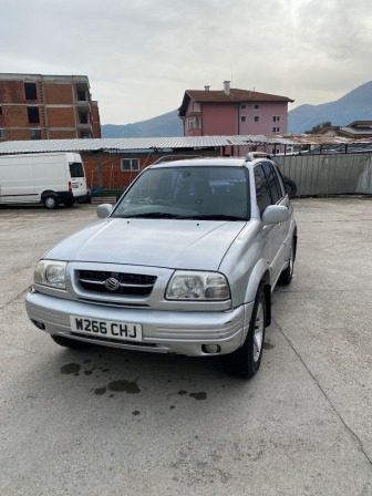 Suzuki Grand Vitara 2,5 v6
