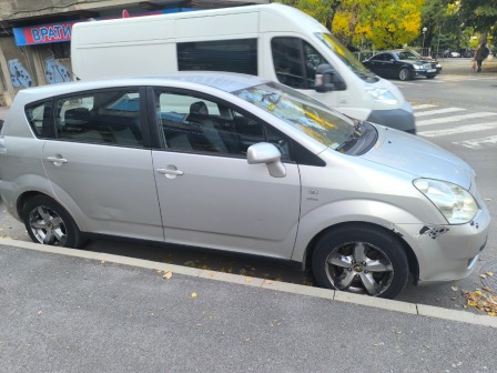 Toyota Corolla Verso 1.6 газ