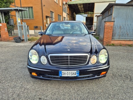 Mercedes-Benz E 320 AVANGARDE