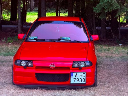 Opel Astra 2.0i. GSI